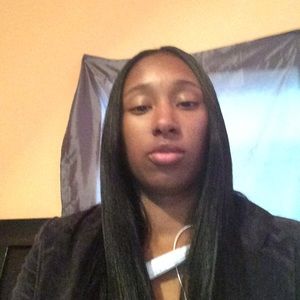 Meet your Posher, Antonette